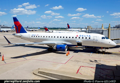 Pierre GILLARD: Delta Air Lines & Delta Connection &emdash; 2015-604107