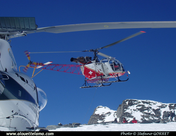 Pierre GILLARD: Air Glaciers - Alouettes & Lamas &emdash; XXJ-000652