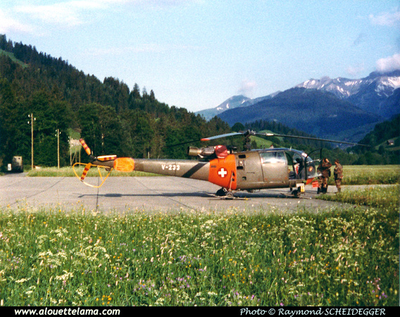 Pierre GILLARD: Forces Aériennes - Alouette III &emdash; V233-008546