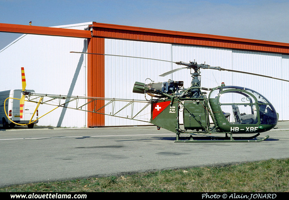 Pierre GILLARD: Switzerland - Private helicopters - Hélicoptères privés &emdash; 006078