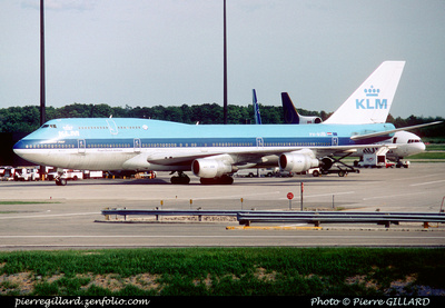 Pierre GILLARD: KLM &emdash; 005750