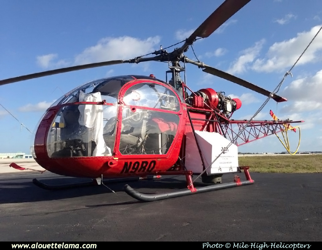 Pierre GILLARD: U.S.A. - Mile High Helicopters &emdash; 005477