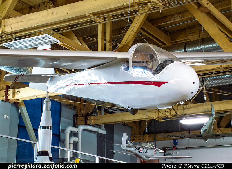 Pierre GILLARD: Canada : The Hangar Flight Museum &emdash; 2023-536814
