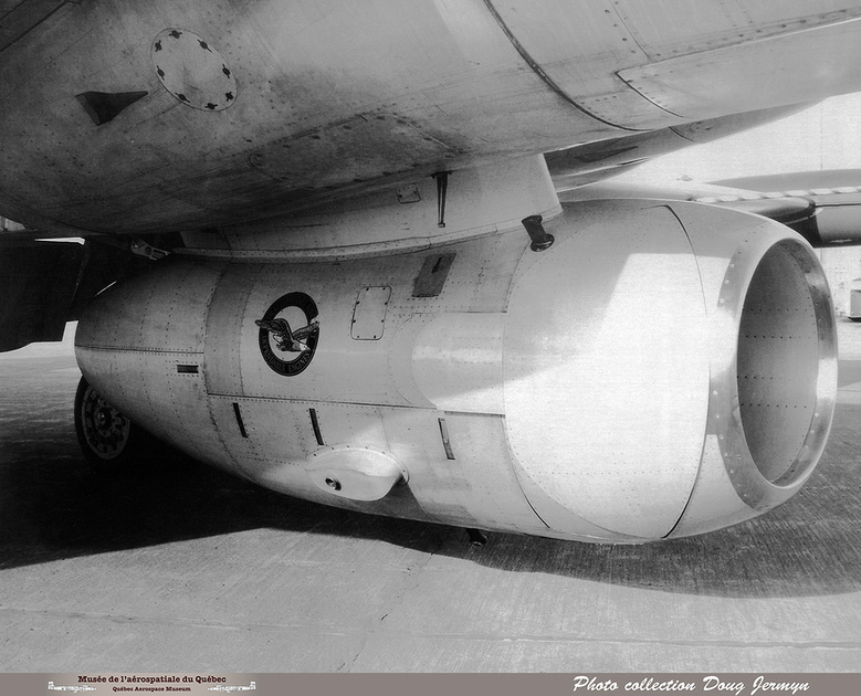 Zenfolio | Pierre GILLARD | Avro CF-100 #100760 As Pratt & Whitney ...