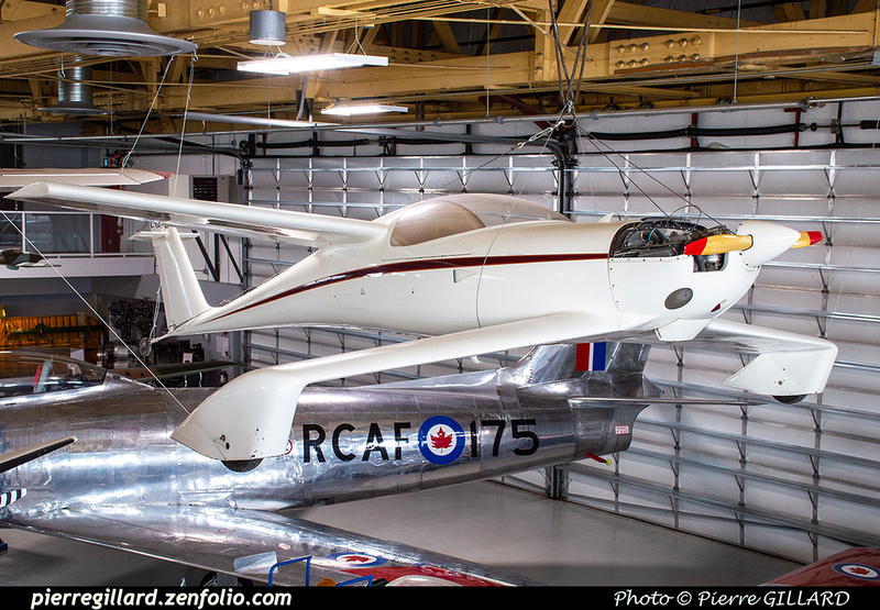 Pierre GILLARD: Canada : The Hangar Flight Museum &emdash; 2023-536942