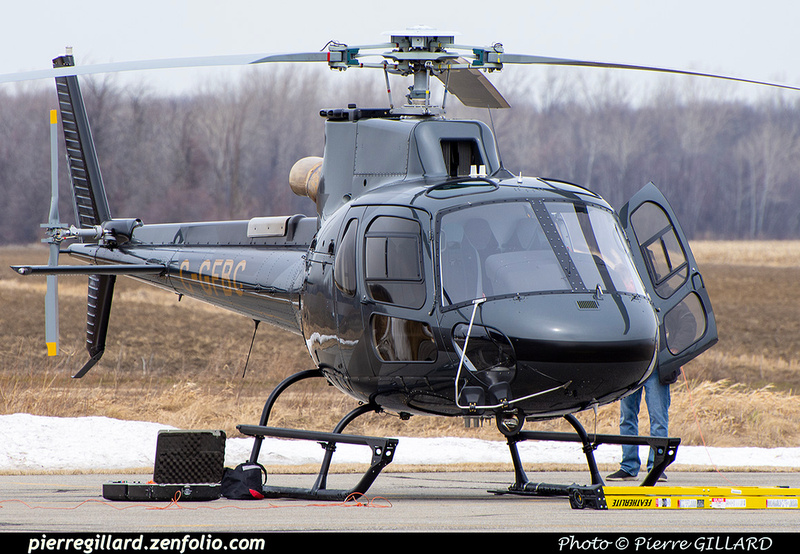 Pierre GILLARD: Canada - Hélicoptères privés - Private Helicopters &emdash; 2023-809115