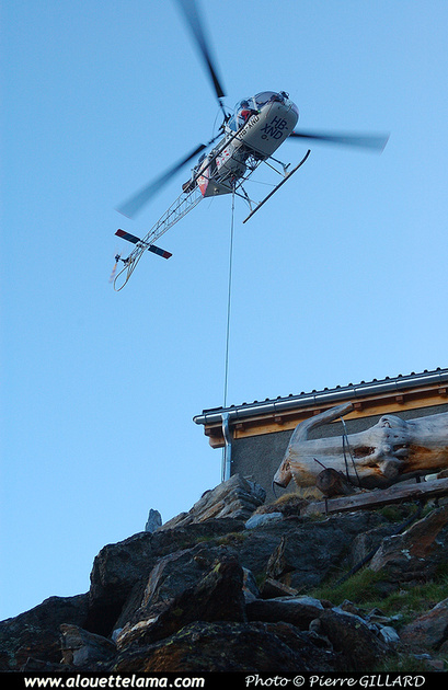 Pierre GILLARD: Air Zermatt - 2005-06-21 - Kinhütte-Sunnegga-Blauherd &emdash; 2005-2318