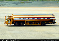 Airport Ground Support Vehicles - Véhicules aéroportuaires