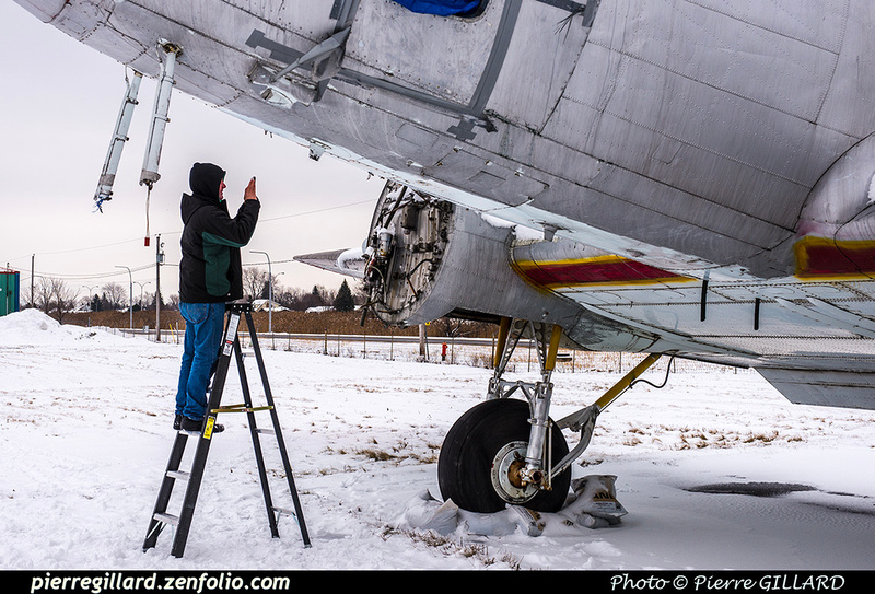 Pierre GILLARD: 2019-01-03 & 04 - Inspection par Buffalo Airways du DC-3 C-FDTD à Saint-Hubert, QC &emdash; 2019-620604